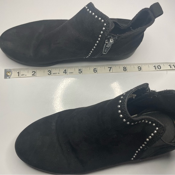 Suede Black Healed Zipper Booties Silver Studs Girls Size 2 PRELOVED - Picture 7 of 9